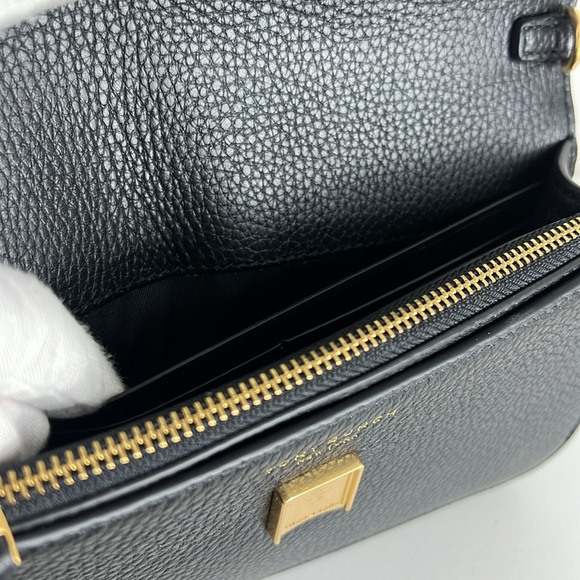 NWT Tory Burch Britten Chain Wallet Wristlet - Picture 13 of 13